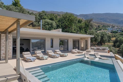 Property building, Pool view