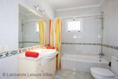 Casa Gegore Puerto del Carmen Lanzarote Leisure Villas Villa in Puerto del Carmen