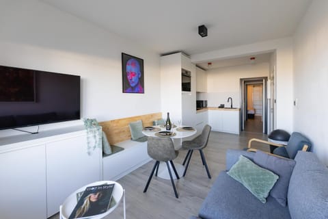 Kitchen or kitchenette, Living room, kitchen, kitchen