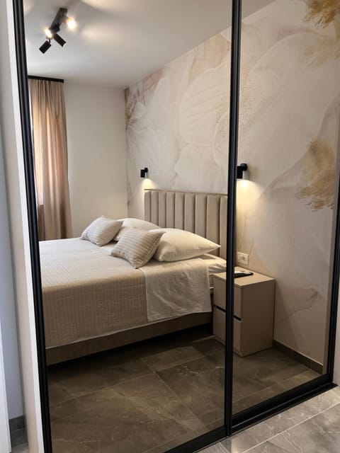 Bed, Bedroom, wardrobe