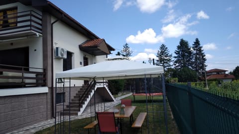 Mikijev konak Villa in Vojvodina