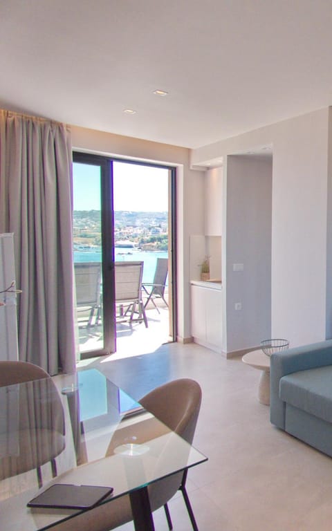 Bay view in town Apartment in Chania