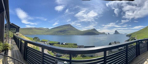 View (from property/room), Mountain view, Sea view