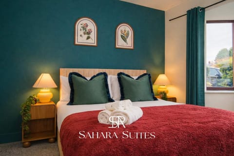 Bed, Photo of the whole room, Bedroom, internet, internet