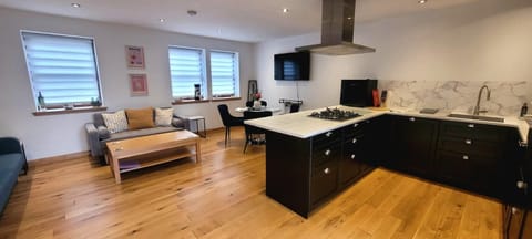 2 Bed House - free parking, short walk to City centre House in Inverness