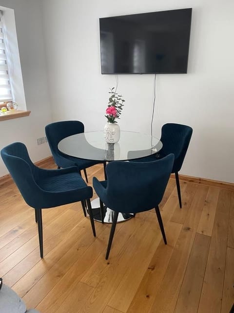 2 Bed House - free parking, short walk to City centre House in Inverness