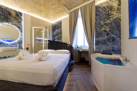 Shower, Bedroom, Bath
