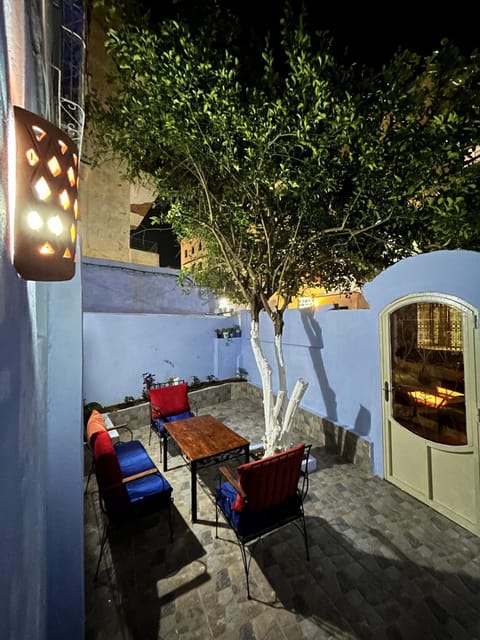 Patio, Night, Seating area, Dining area