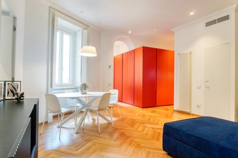 Living room, Dining area, wardrobe