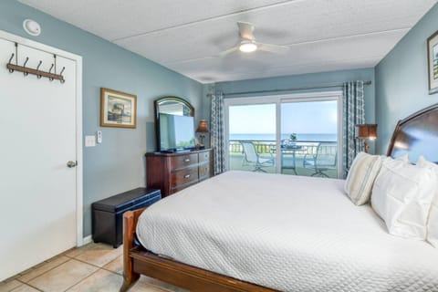 Windjammer 115 House in Crescent Beach