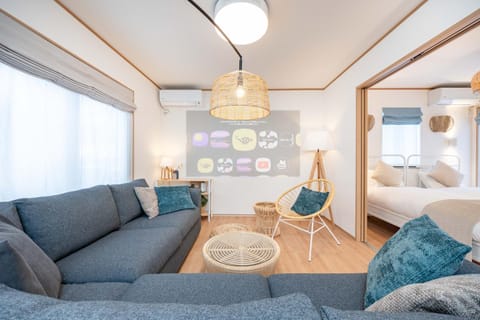 Living room, Photo of the whole room