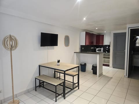 Appartement de la Pyramide Apartment in Alençon