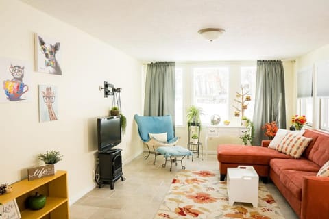 Comfy Escape with Lake Chapin views House in Berrien Springs