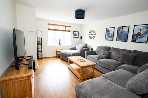 City and Loch Ness Blend House in Inverness