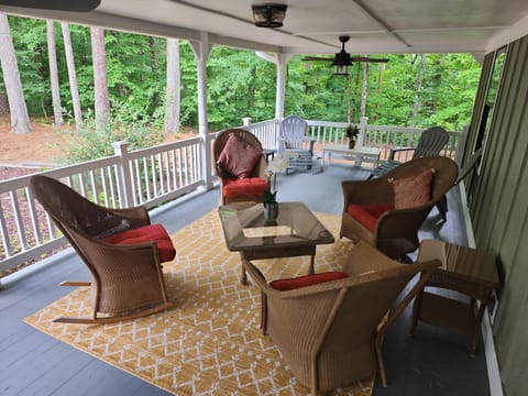 Large Hillside Retreat with Pool and Hot Tub House in Alabama