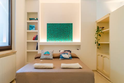 Bed, Photo of the whole room, Bedroom, towels, air conditioner, air conditioner