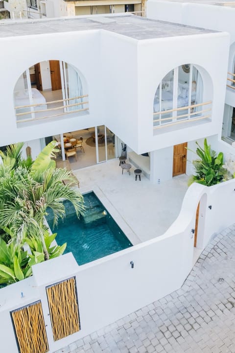 Property building, Swimming pool