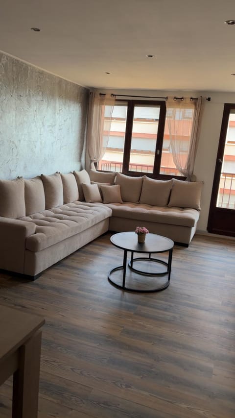 Bel appartement au calme dans copropriété t 3 hauteur Montbéliard Apartment in Montbéliard