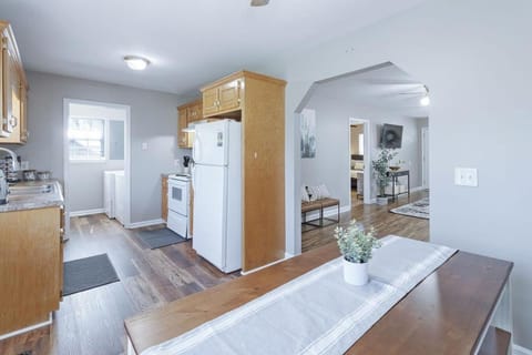 White Oak - fire pit fast wifi & free parking House in Trenton