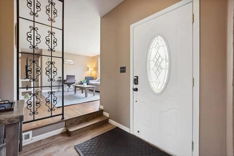 Minutes to Notre Dame - The Light on Brighton House in South Bend