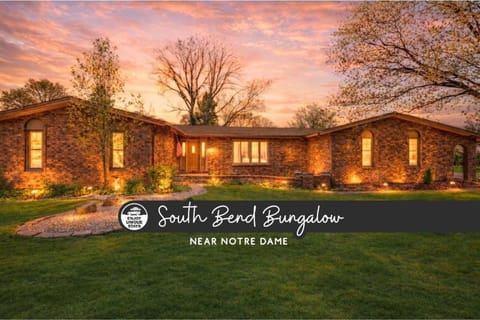 Near Shopping & Dining- The South Bend Bungalow House in Granger