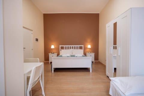 Bed, Photo of the whole room, Bedroom, cot