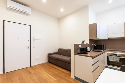 Kitchen or kitchenette, Living room, kitchen