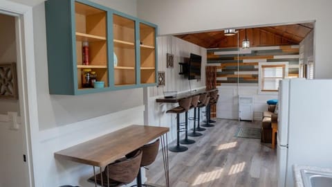 Sister Lake Cottages - Unit 5 House in Sister Lakes