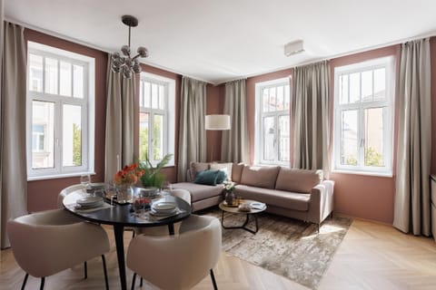 Living room, Seating area, Dining area