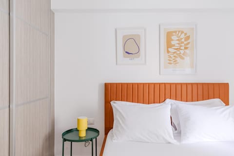 Bed, Photo of the whole room, Decorative detail, Bedroom