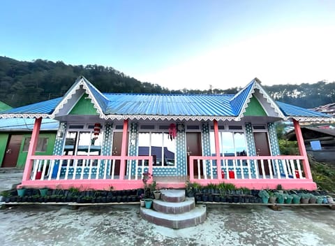 Property building, Restaurant/places to eat