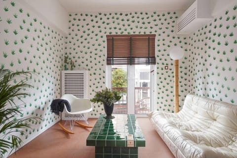 Living room, Seating area, air conditioner