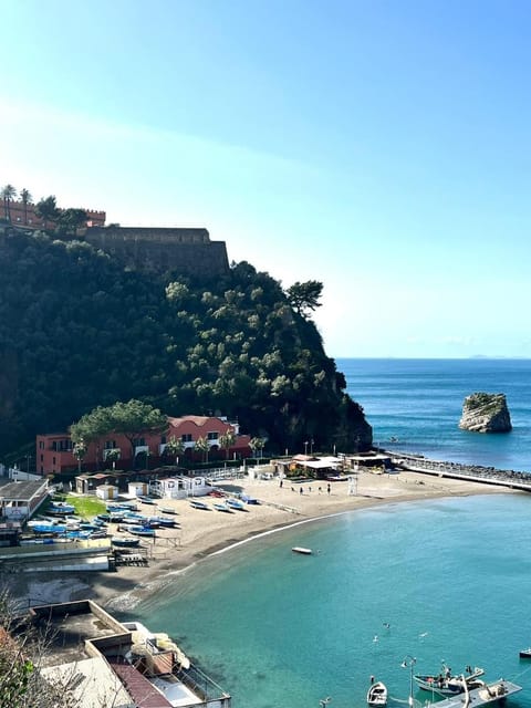 L'oblo' sul mare Sorrento Coast House in Vico Equense