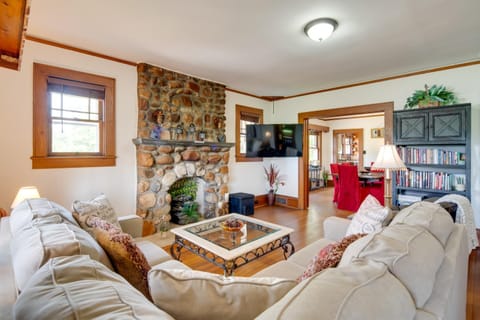 Hike and Explore Mountain-View Escape in Candler House in Upper Hominy