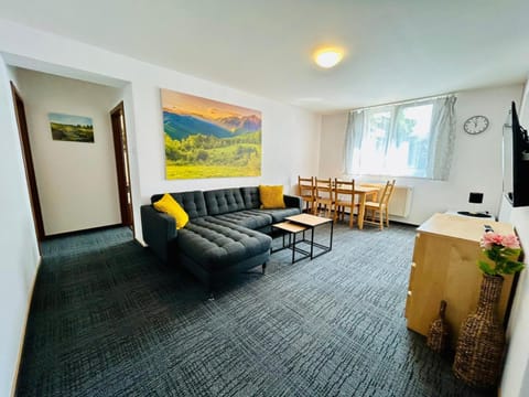 TV and multimedia, Living room, Dining area