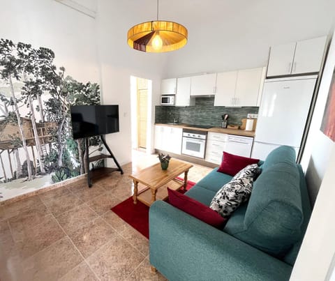 Kitchen or kitchenette, Living room