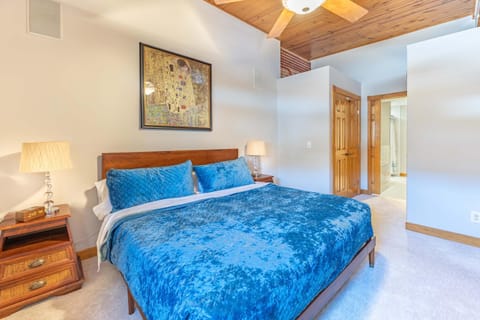 Gorgeous apartment across from La Crosse Center Apartment in La Crosse