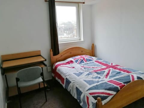 Glasgow Property New City Rd Apartment in Glasgow