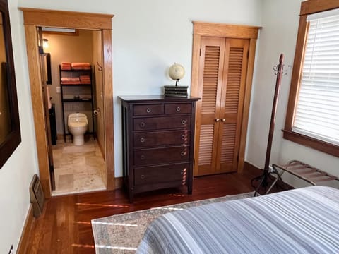 Shower, Toilet, Bed, Bedroom, towels, towels, wardrobe