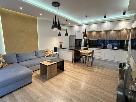Communal lounge/ TV room, Living room, Seating area, Dining area