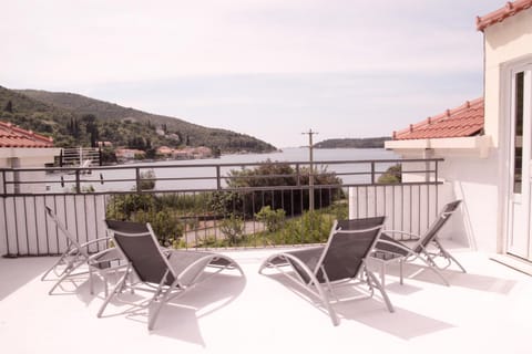 Guest House Kukuljica 2 Bed and Breakfast in Dubrovnik-Neretva County