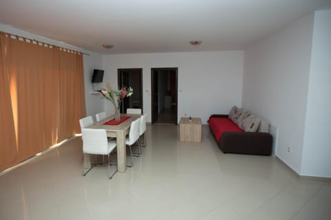 Guest House Kukuljica 2 Bed and Breakfast in Dubrovnik-Neretva County