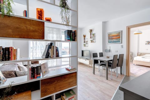 Library, Living room
