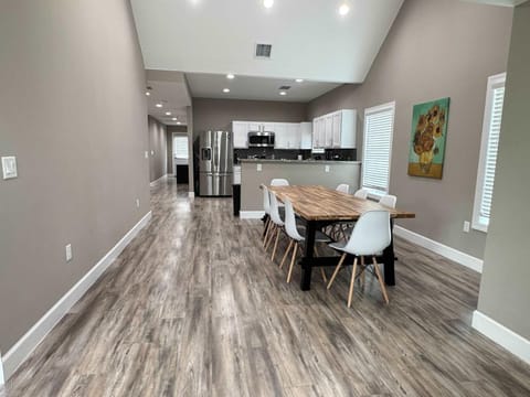 Peace in the Garden - Home in Winter Garden House in Winter Garden