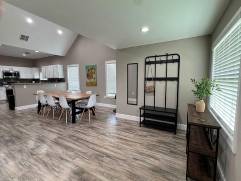 Peace in the Garden - Home in Winter Garden House in Winter Garden