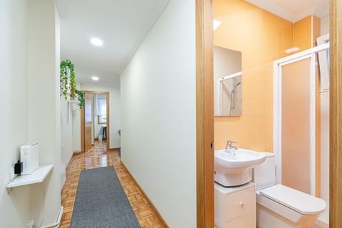 Lovely 4-bedroom apartment in Vigo Apartment in Vigo