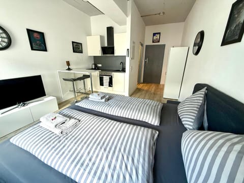 Goldstadt Moto Loft - Urban Studio am Schlössle Apartment in Pforzheim