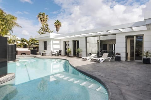 Villa Insignia Lanzarote Villa in Puerto del Carmen