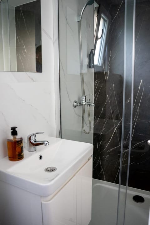 Seosko Domaćinstvo Protic , Prijedor , Veliko Palančište House in Federation of Bosnia and Herzegovina