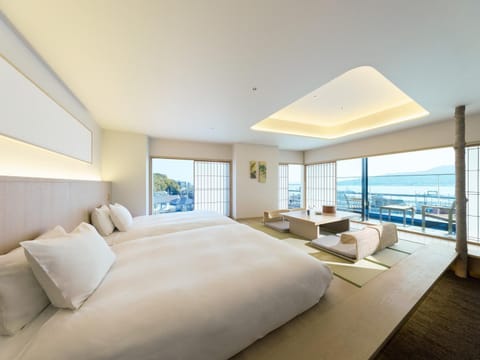 Natural landscape, Photo of the whole room, Bedroom